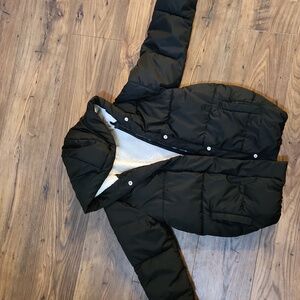 Kids coat size 10-12 like new